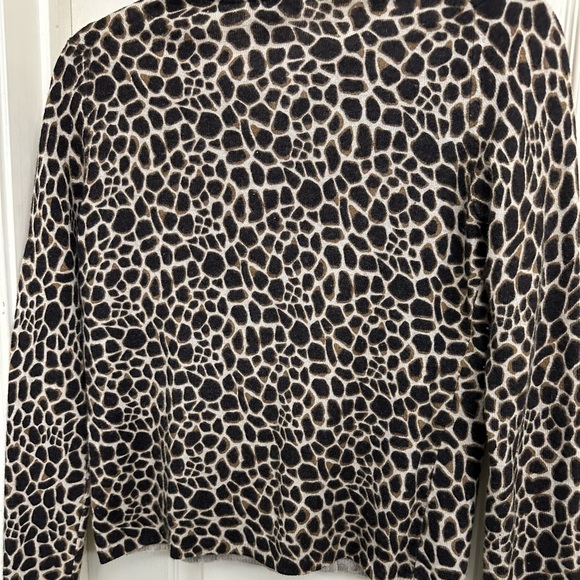 Ann Taylor leopard design sweater set XS - Picture 5 of 8